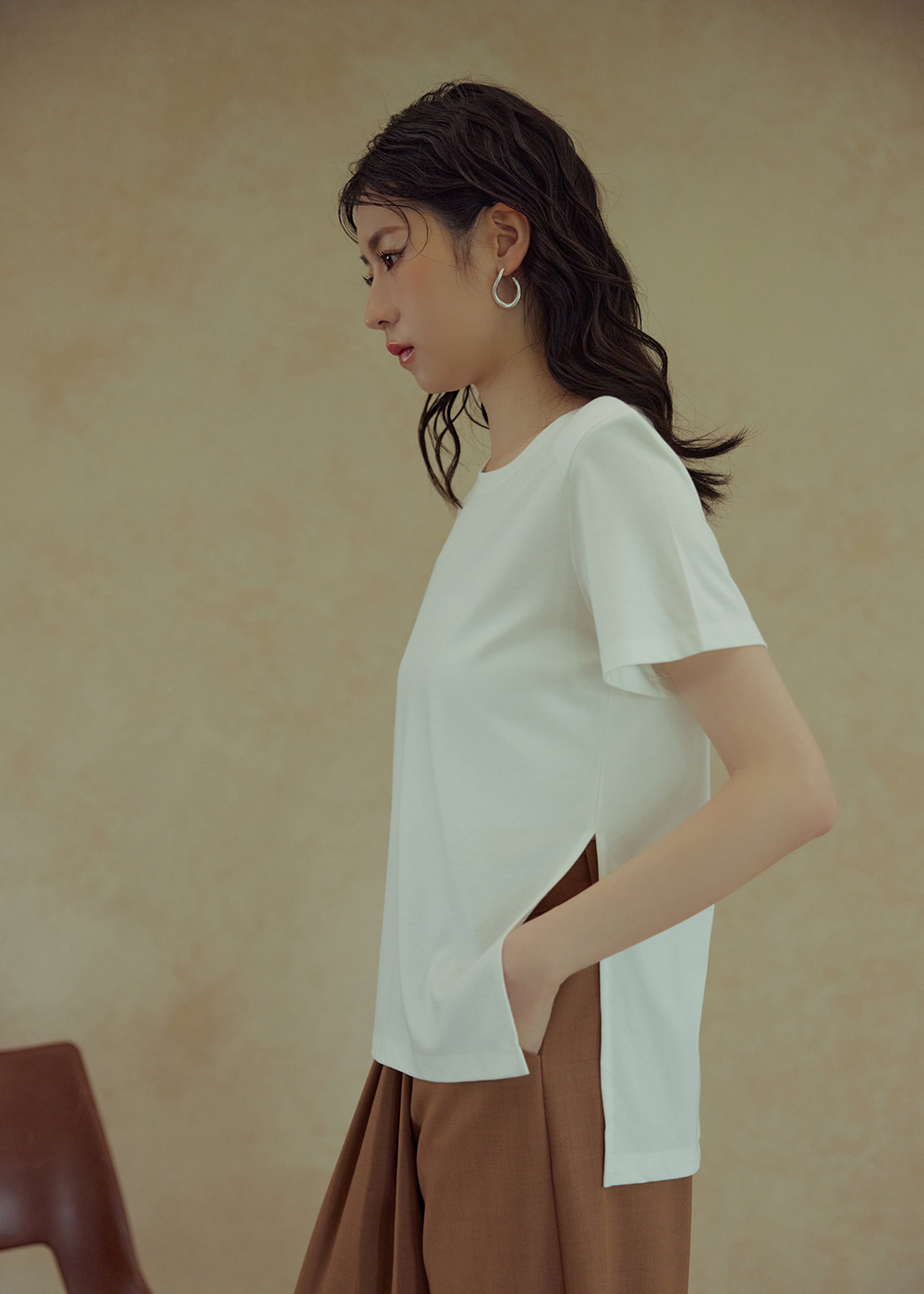 時髦墊肩開衩百搭上衣