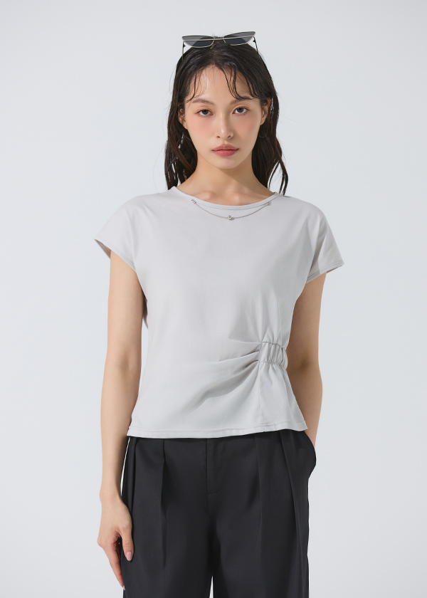 不對稱領鍊抽皺蓋袖上衣