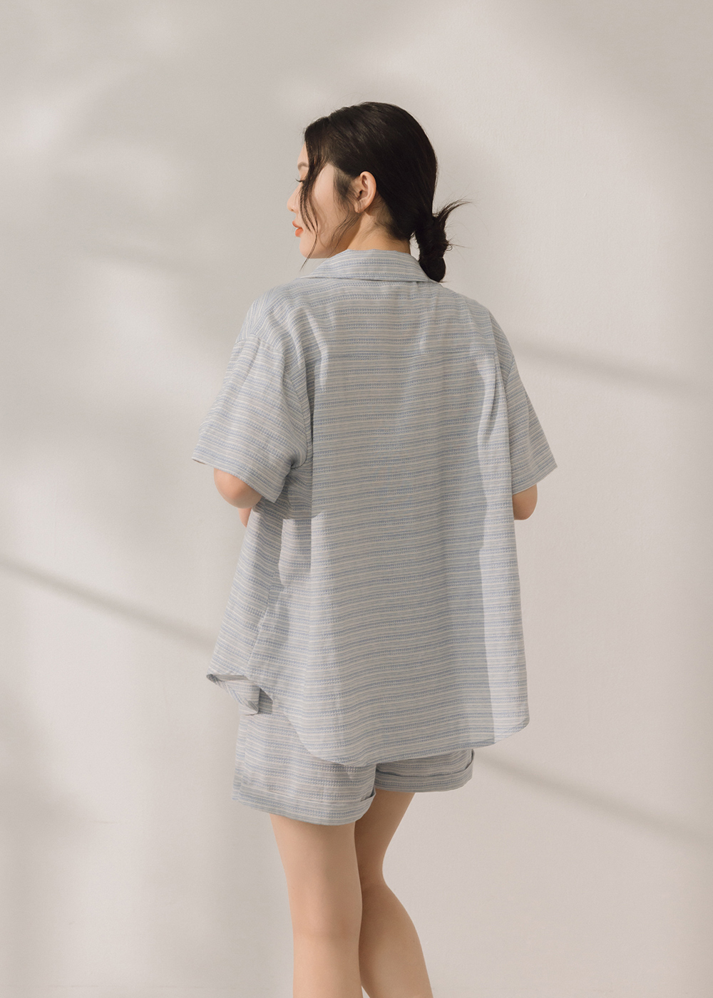 夏日渡假條紋襯衫