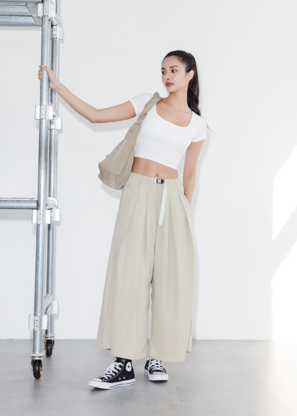 小方領輕柔包覆bra top上衣