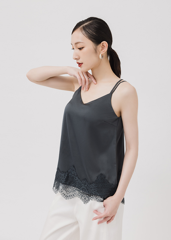 細肩帶蕾絲光澤BRA TOP