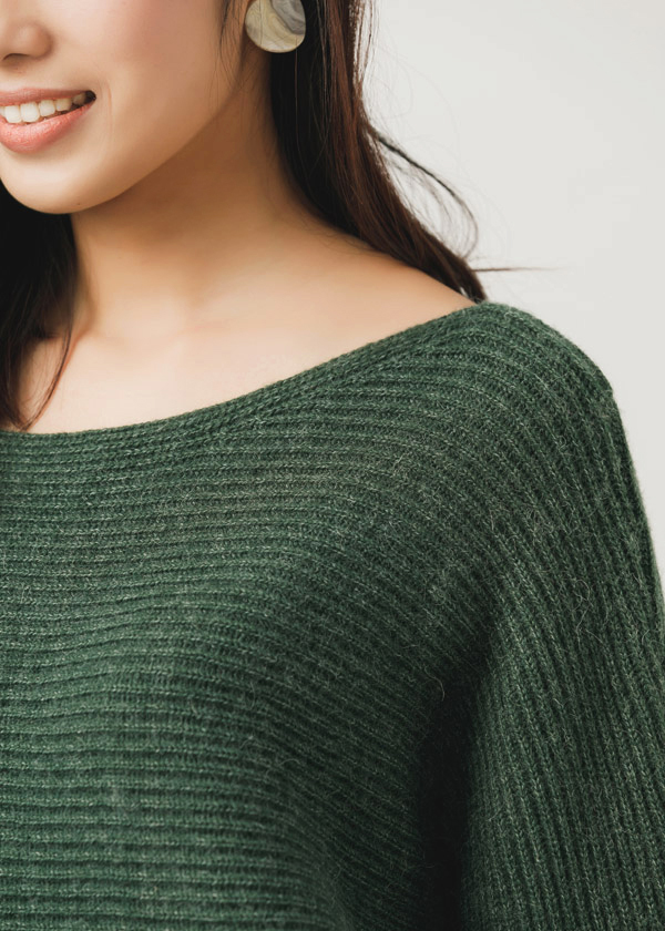 一字領連袖橫紋針織上衣