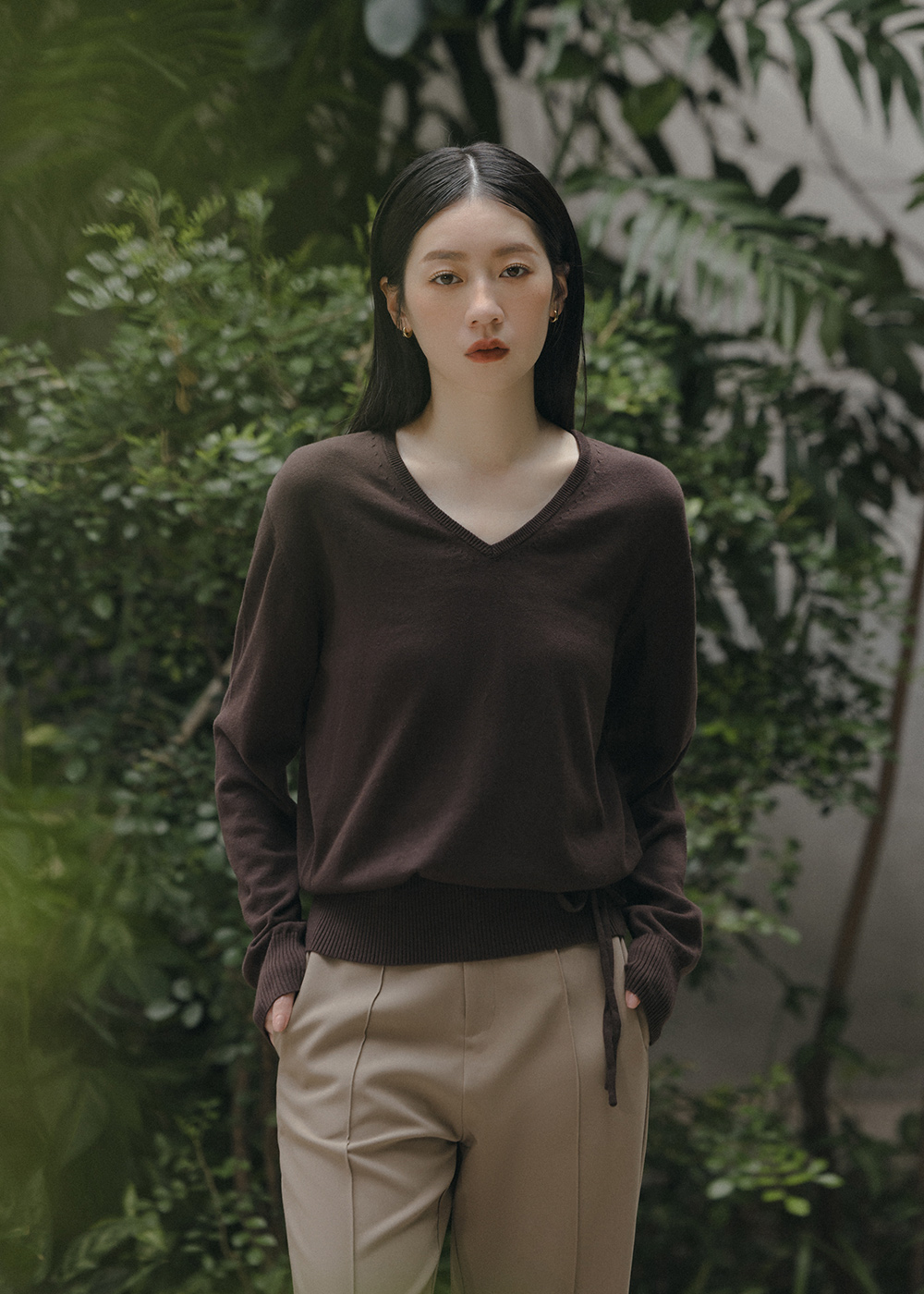 簡約質感V領綁帶針織上衣