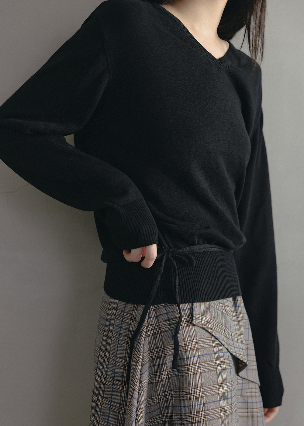 簡約質感V領綁帶針織上衣