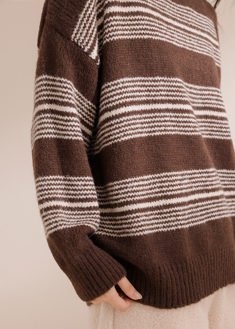 特色密條質感毛衣