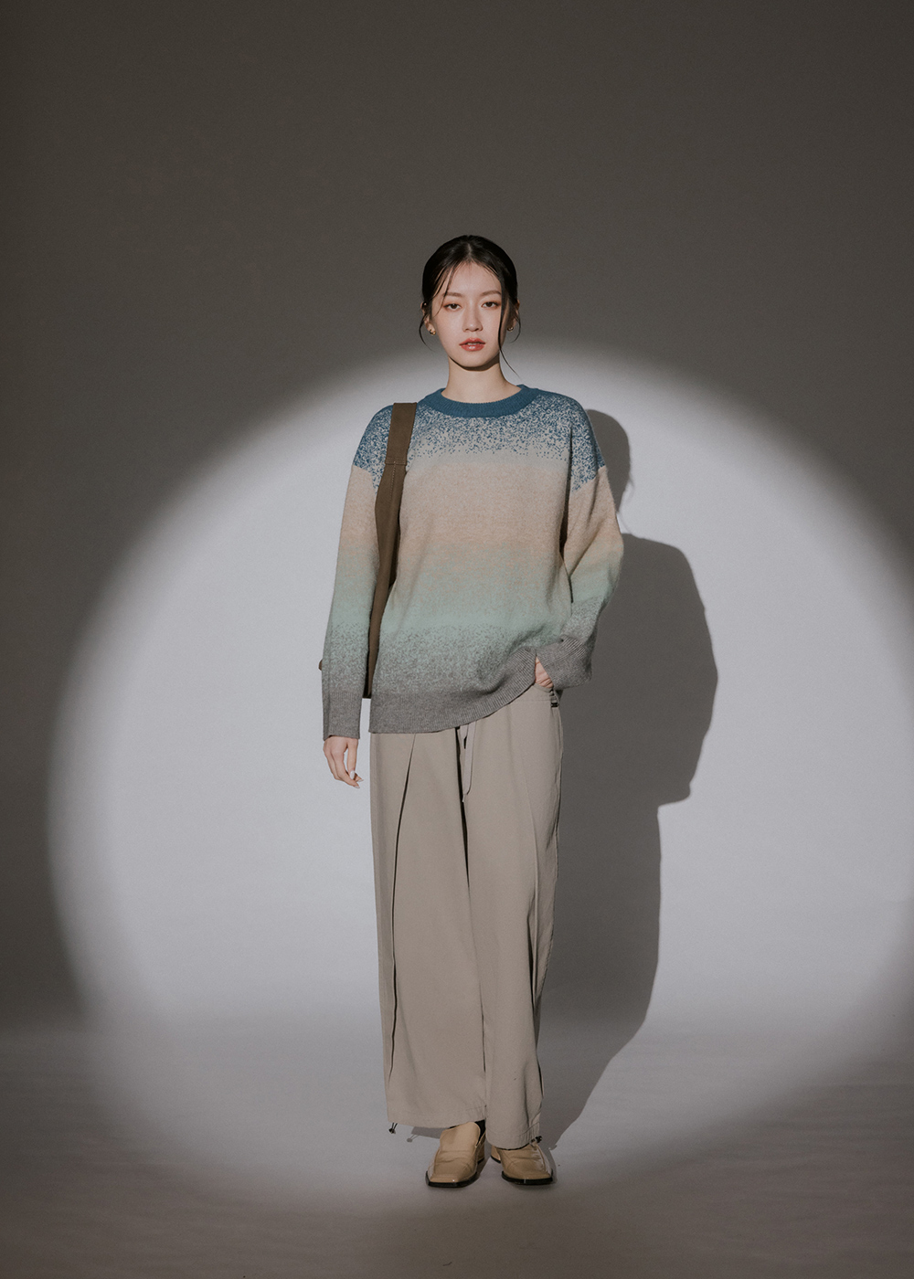 漸層設計感針織上衣