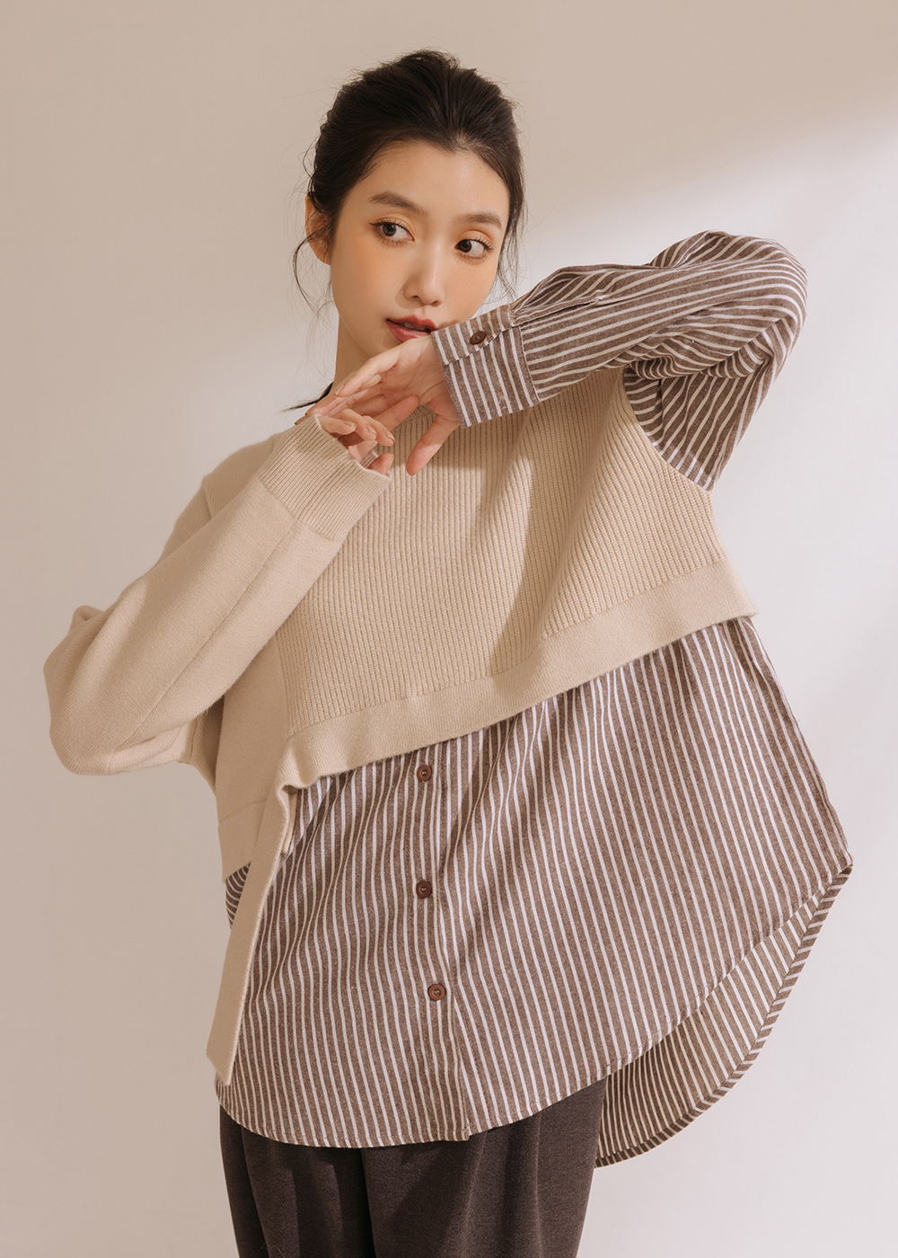 條紋拼接針織上衣