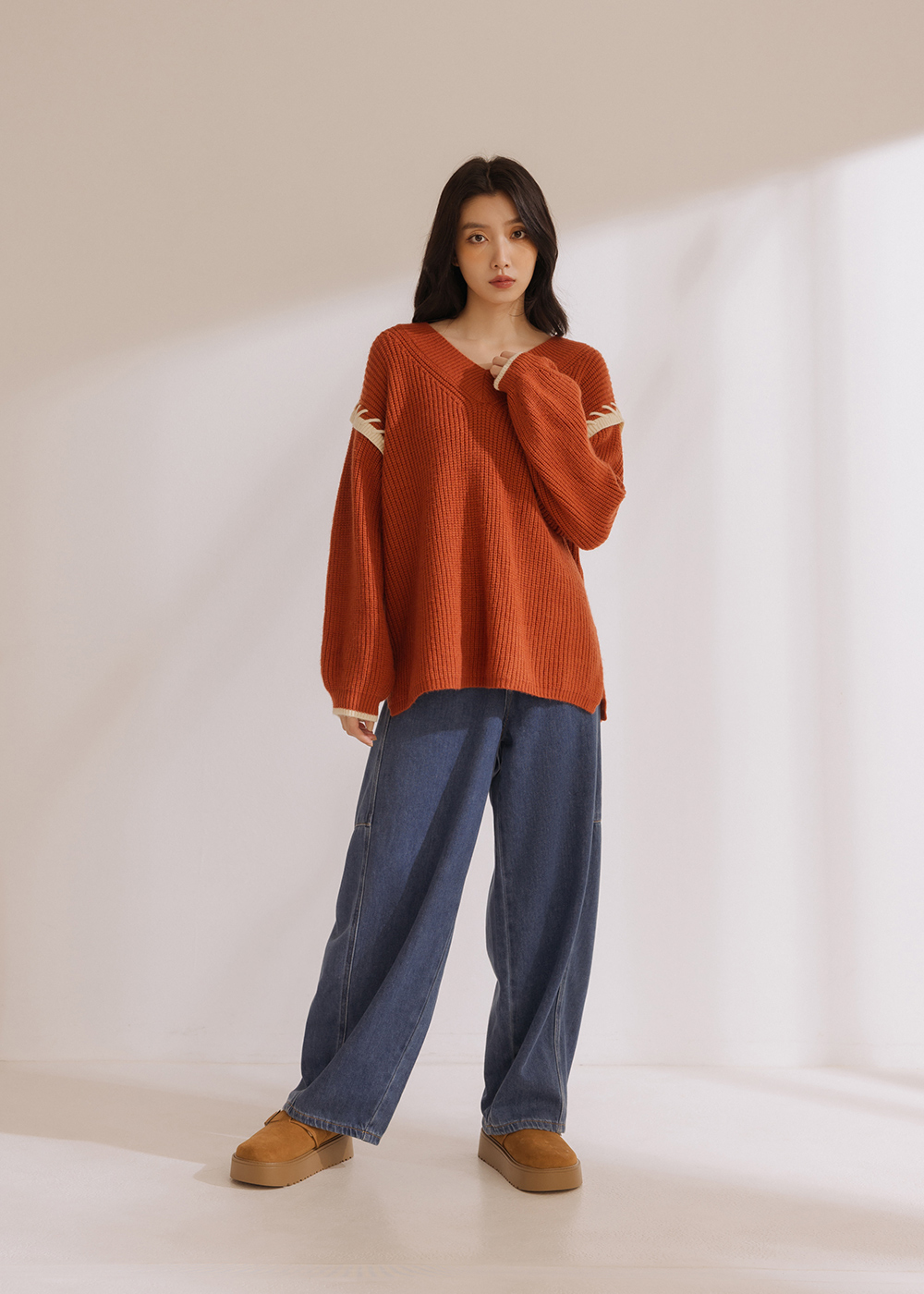 V領寬鬆針織毛衣