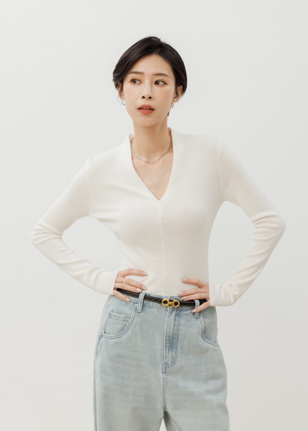 深V性感顯瘦羊毛上衣