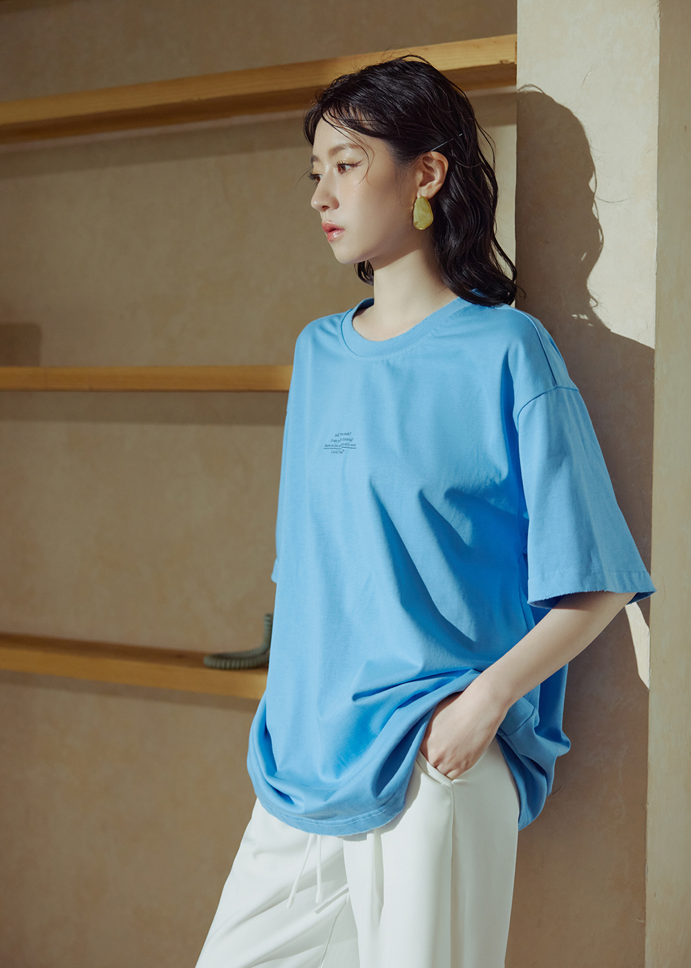 清醒夢剪破設計寬鬆上衣