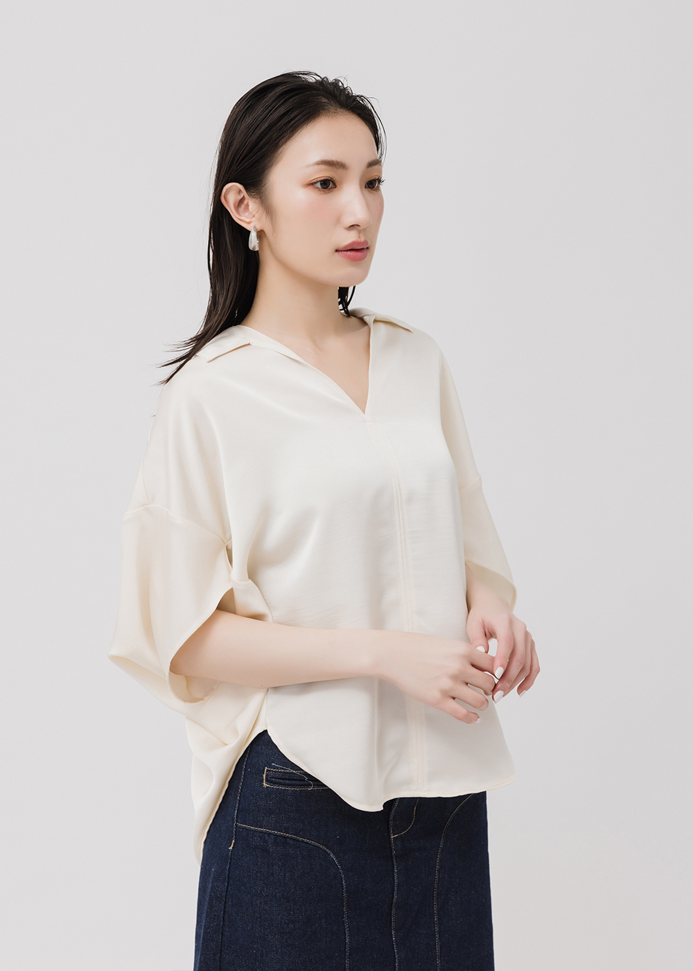 珍珠光澤V領上衣