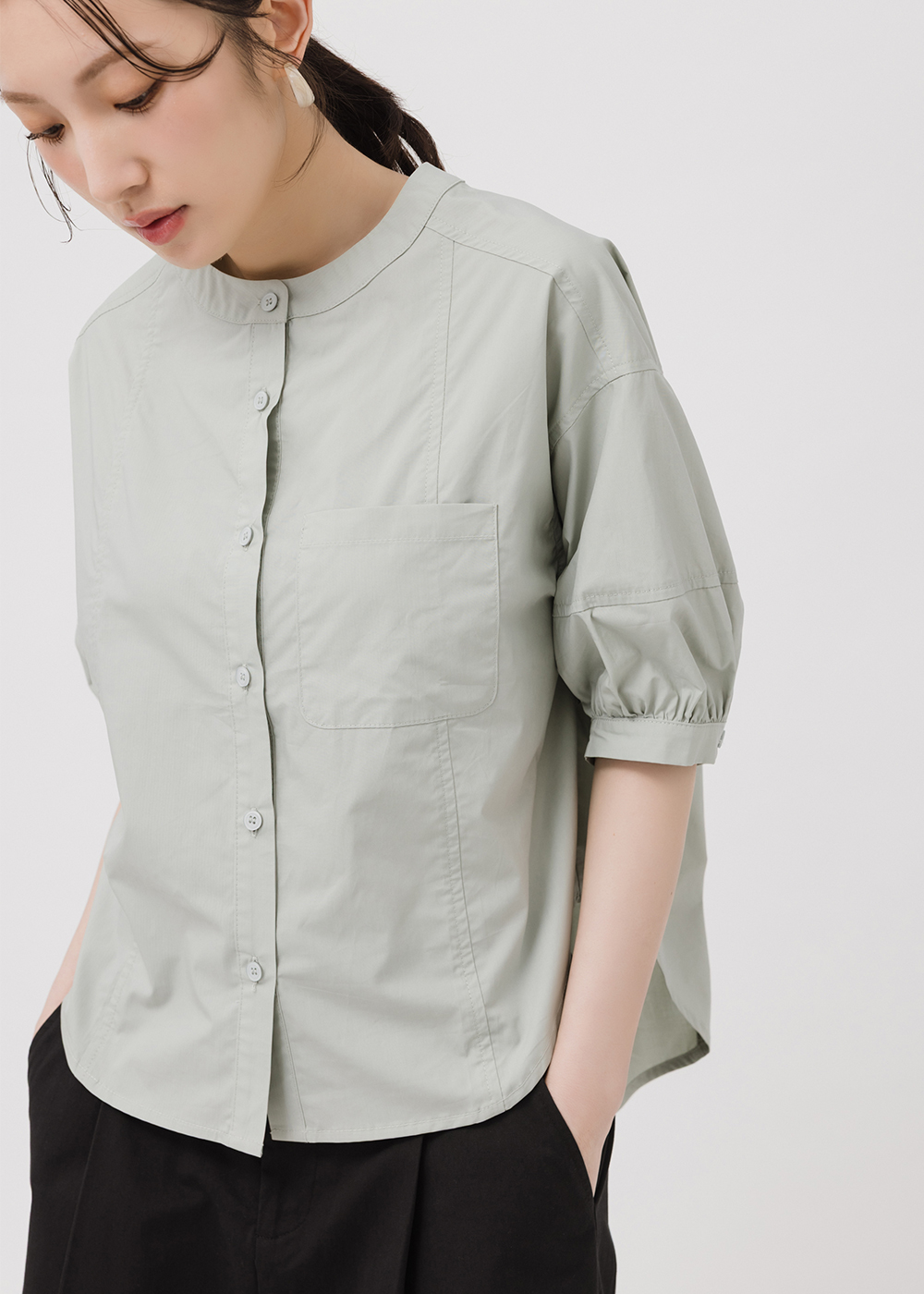 寬鬆純棉剪裁上衣