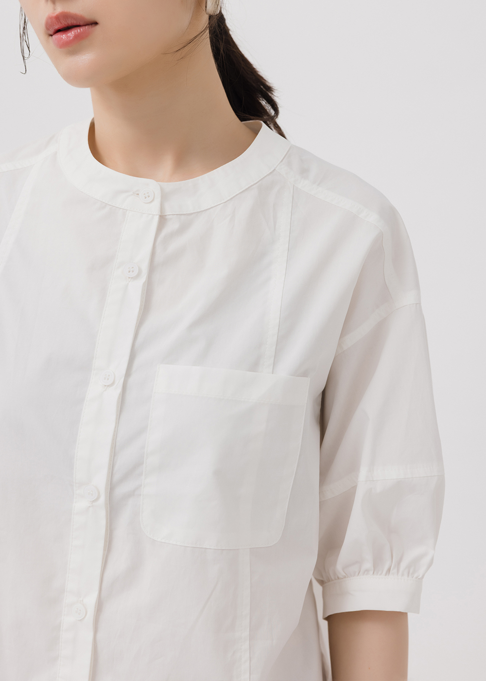 寬鬆純棉剪裁上衣