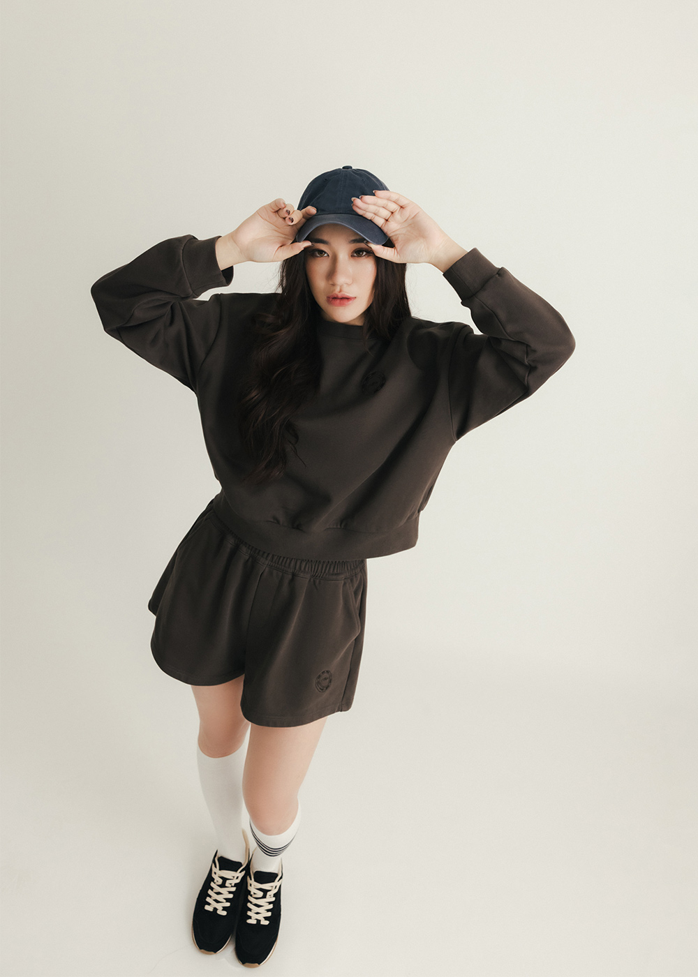 圓領短版ALL IN上衣