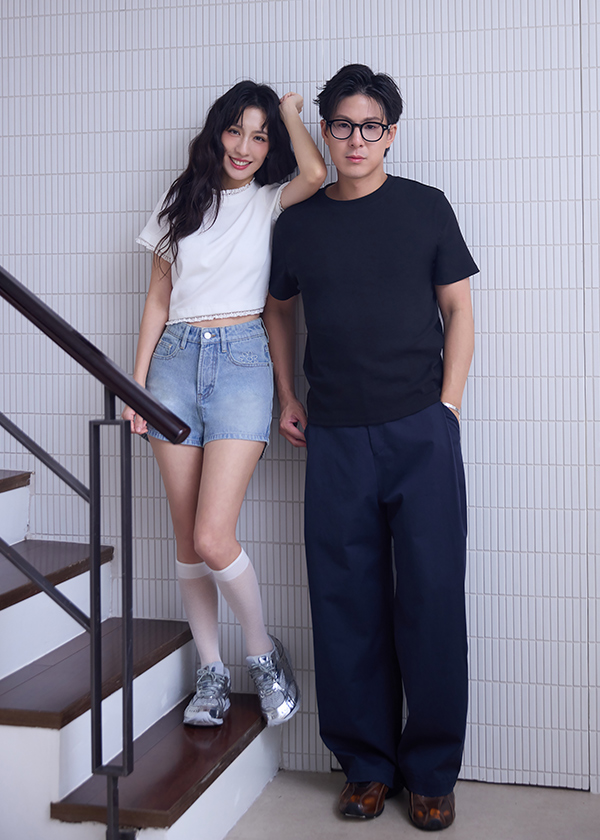甜美蕾絲拼接短袖T恤