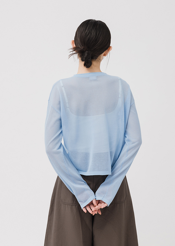 輕盈搭配針織外套