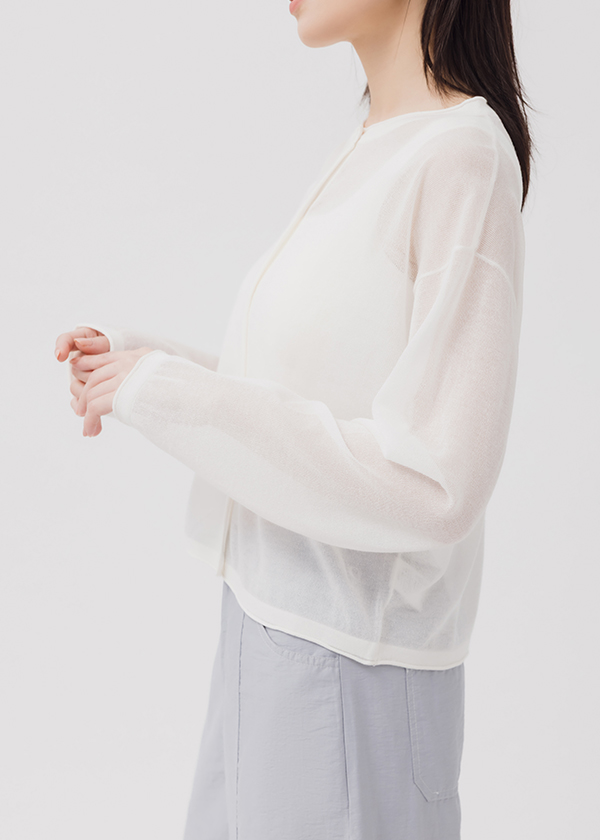 輕盈搭配針織外套