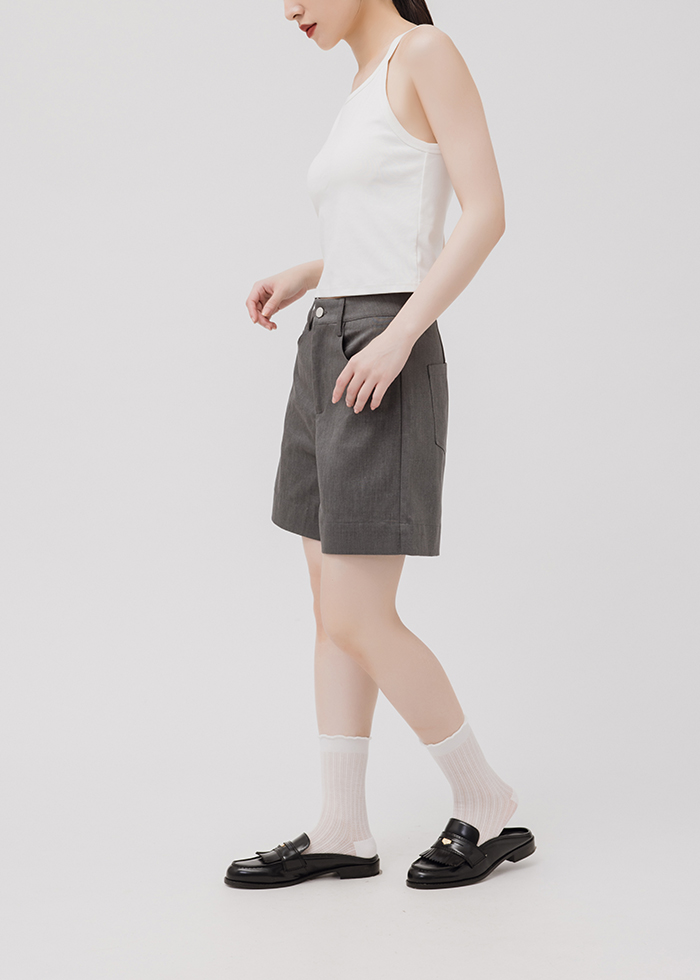 柔塑挺感 LYOCELL 短褲