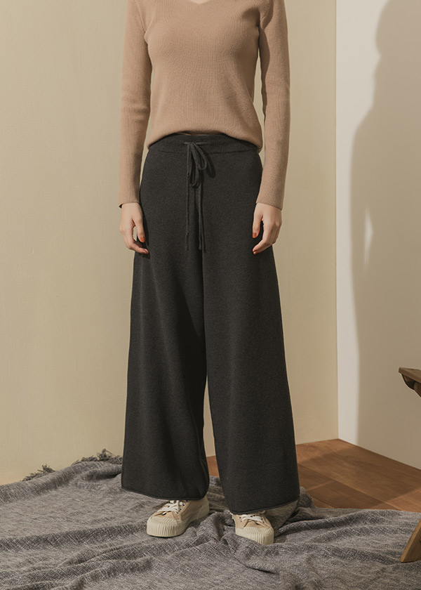 超修飾針織落地褲