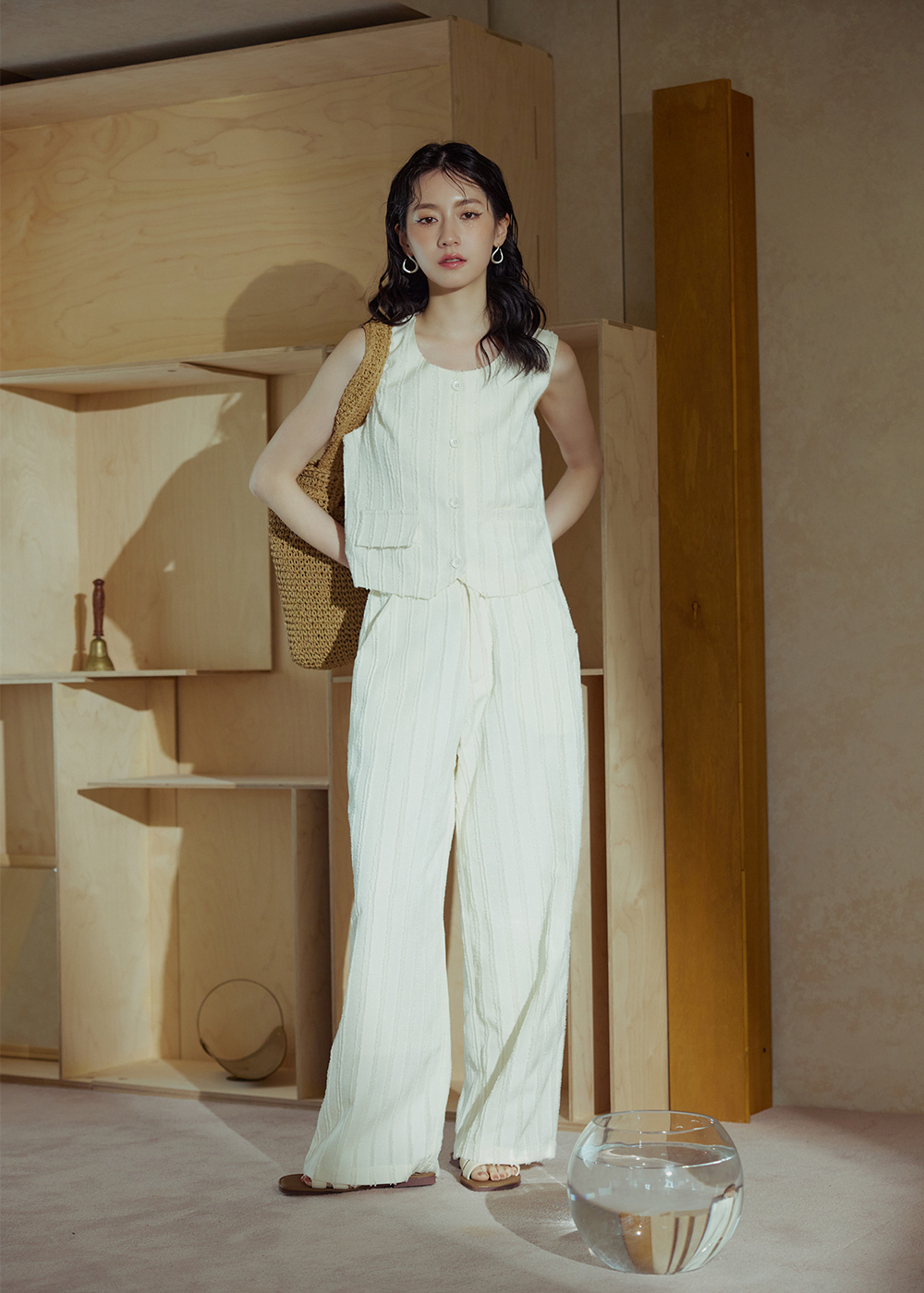 設計感緹花直條長褲