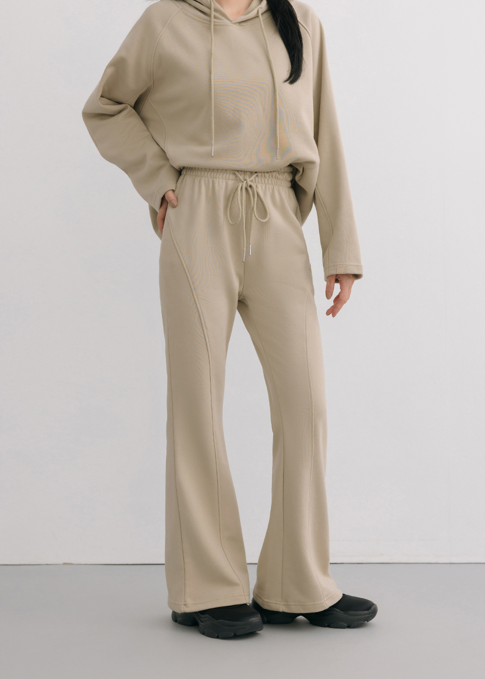 全腰鬆緊休閒喇叭褲