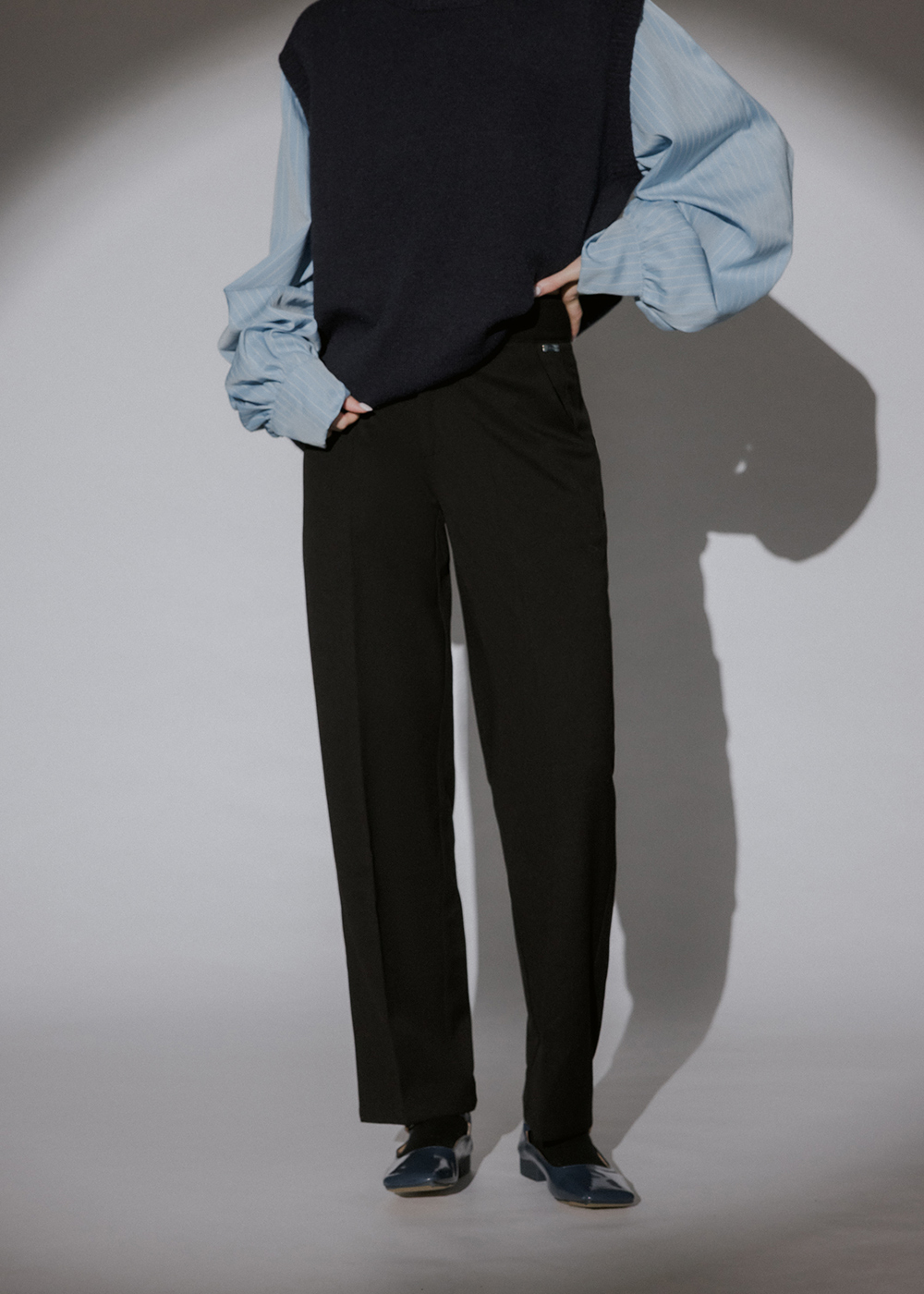 高級感羊毛壓褶錐形褲