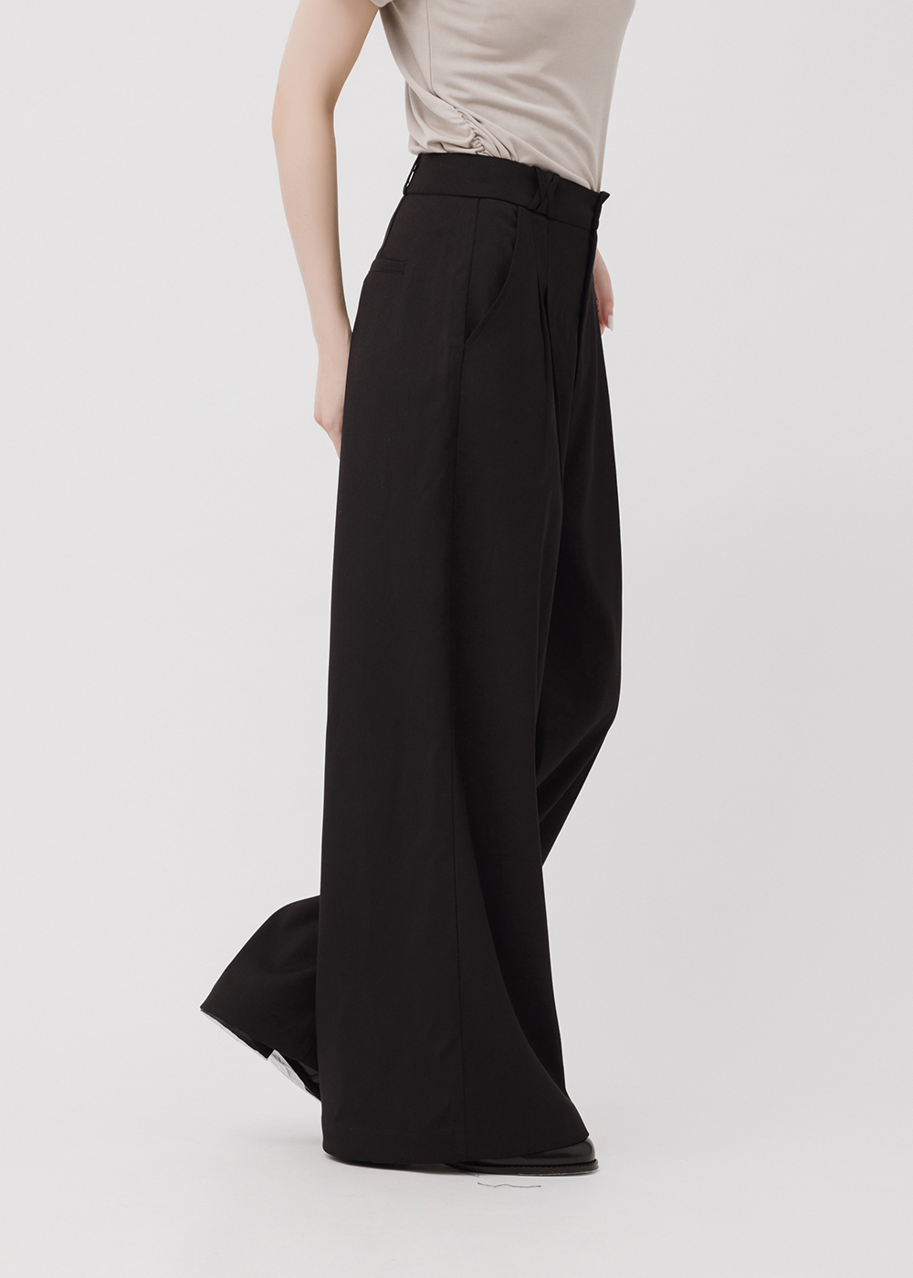 設計腰頭寬版西裝長褲