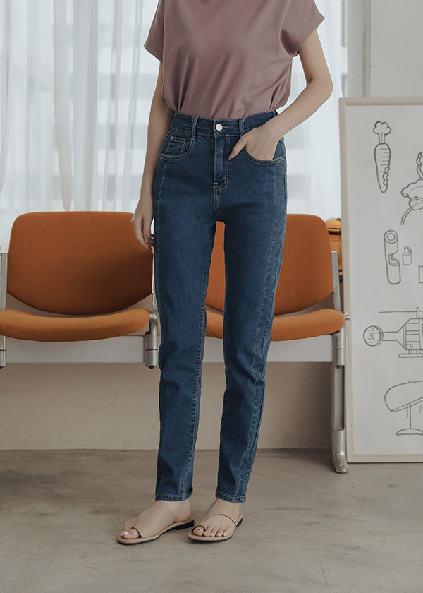 側邊立體剪接彈力合身丹寧褲