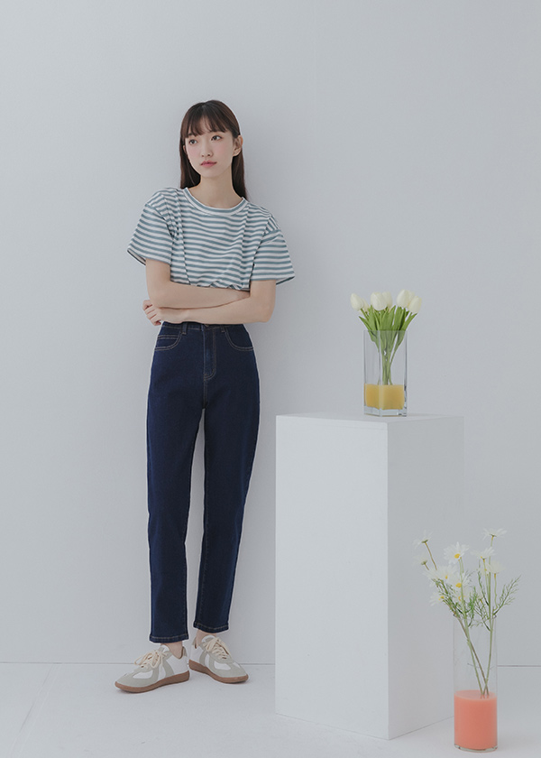 經典不敗彈力直筒丹寧褲