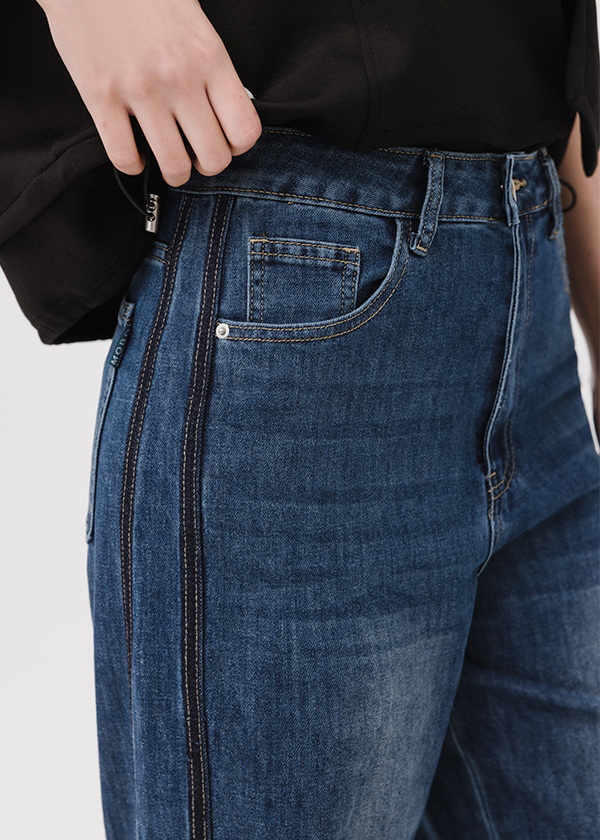 撞色個性彈力丹寧褲