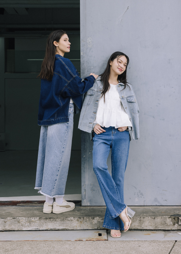 時髦筷子腿彈力開叉丹寧褲