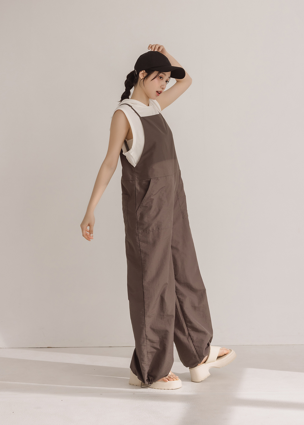 褲口抽繩隨性連身褲