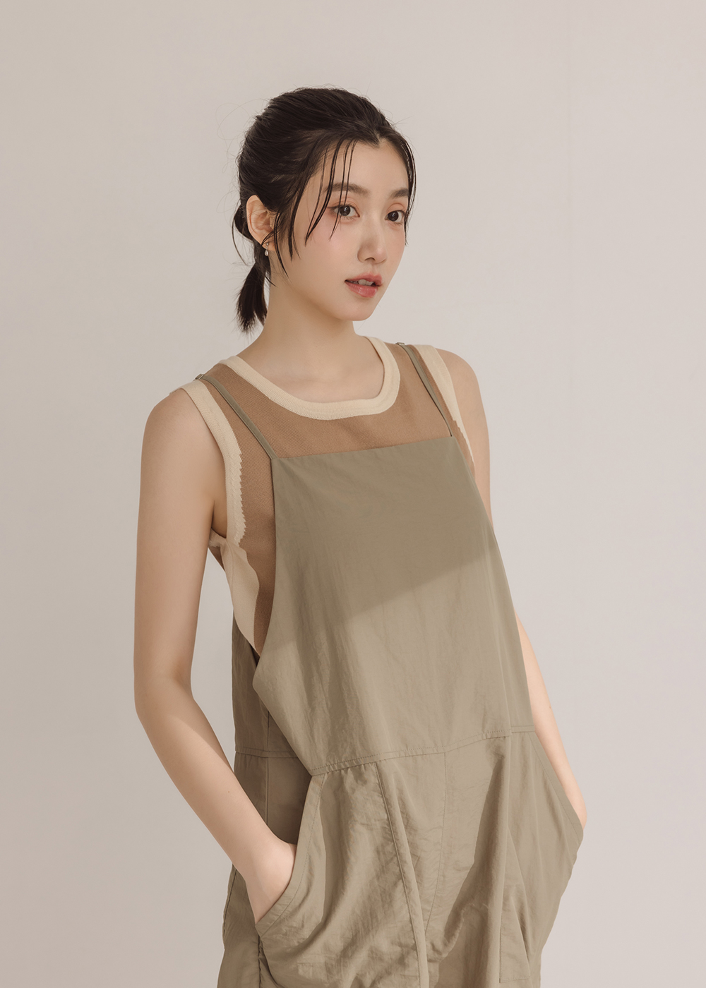 褲口抽繩隨性連身褲