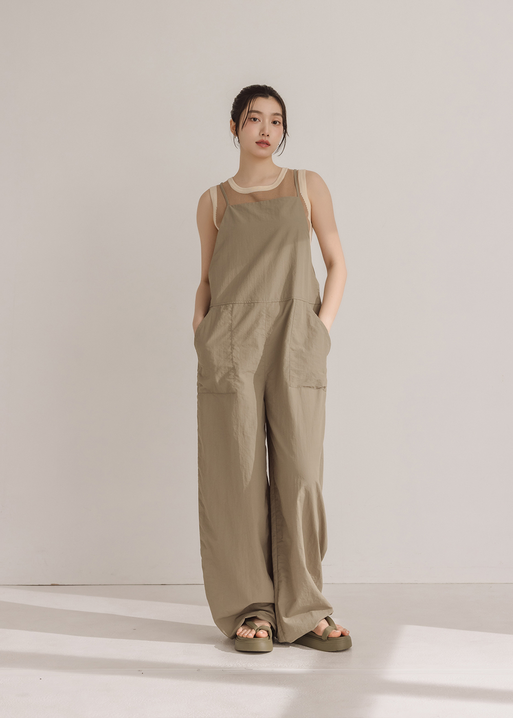 褲口抽繩隨性連身褲