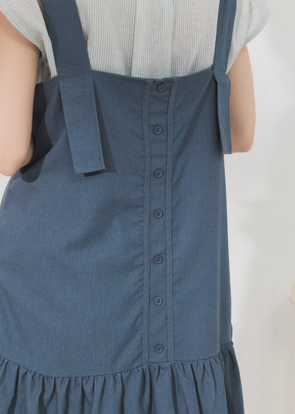 抽褶裝飾釦背心式長版洋裝