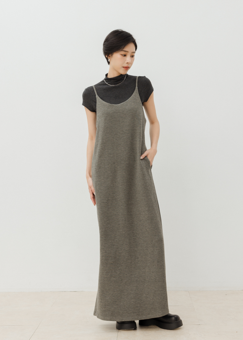 超親膚羊毛軟綿細肩長洋裝