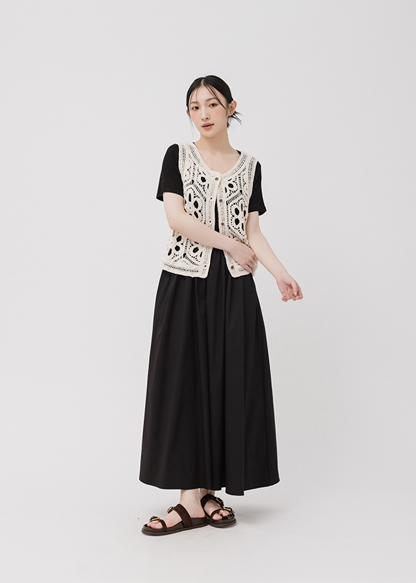 兩件式雕花背心洋裝