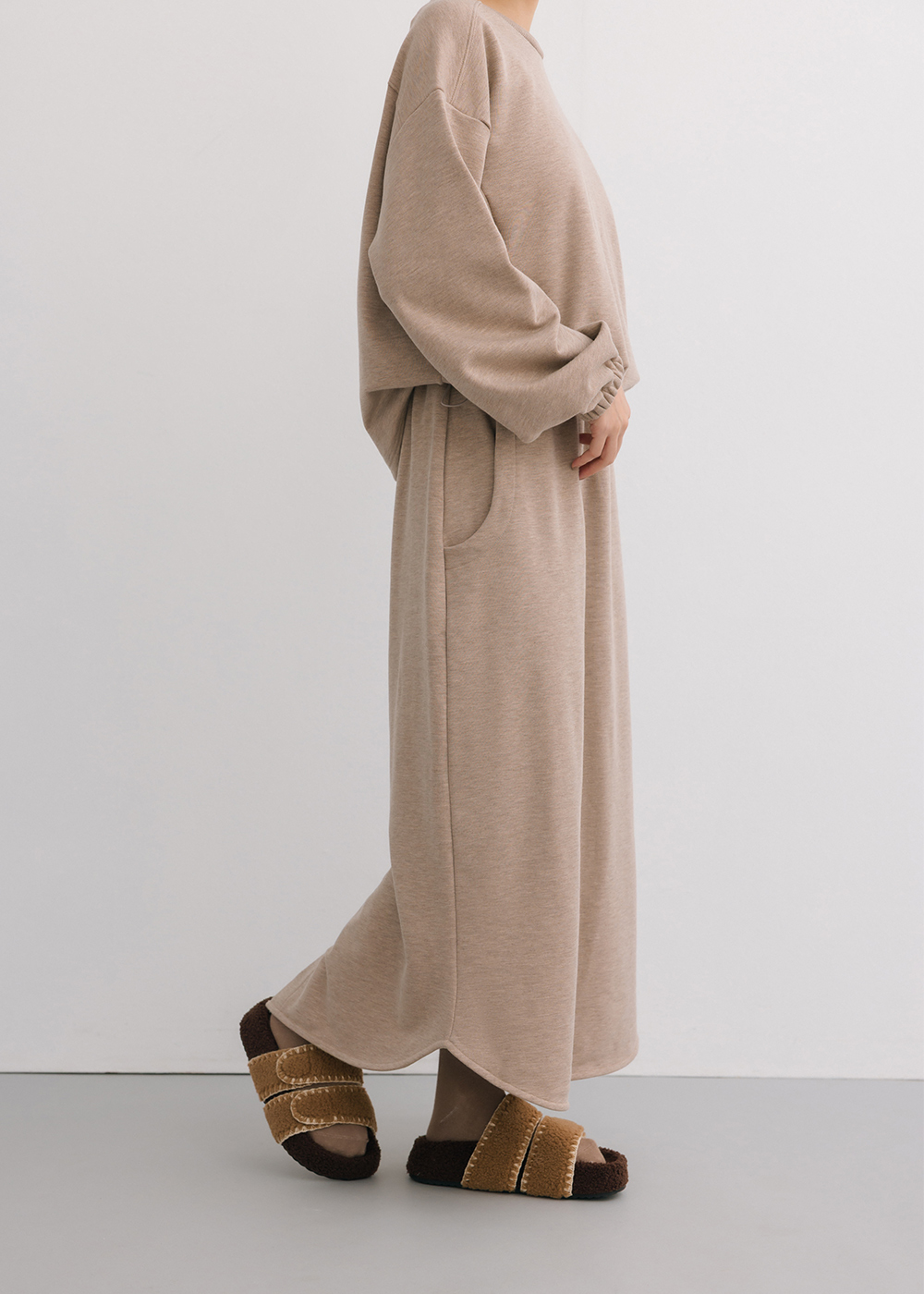 日常羊毛弧線長裙