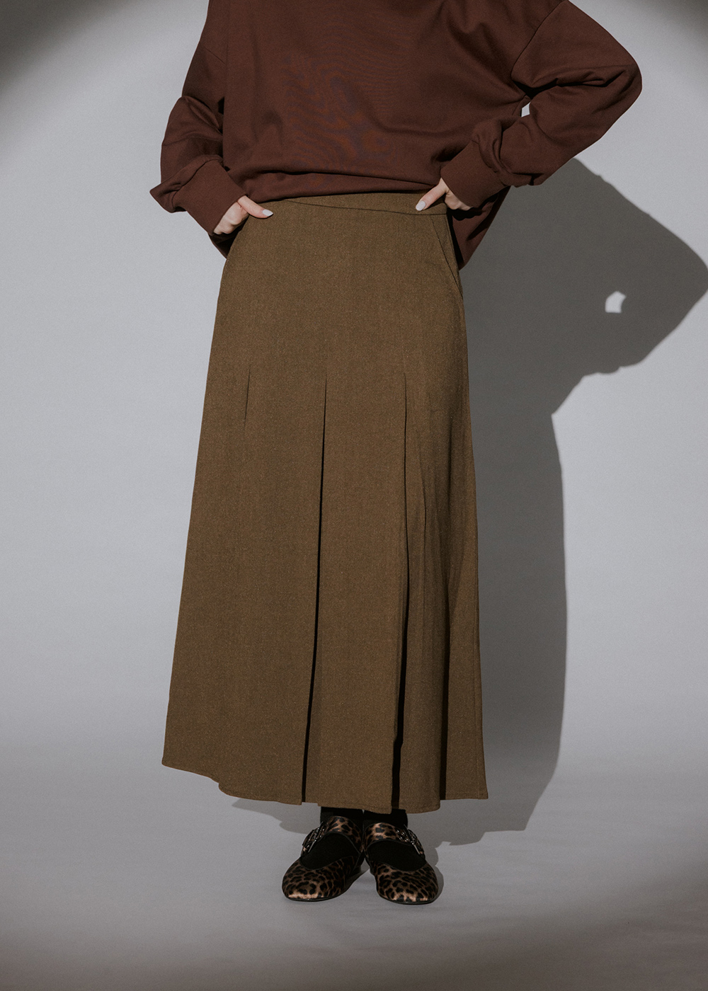 設計感修身百褶毛呢長裙