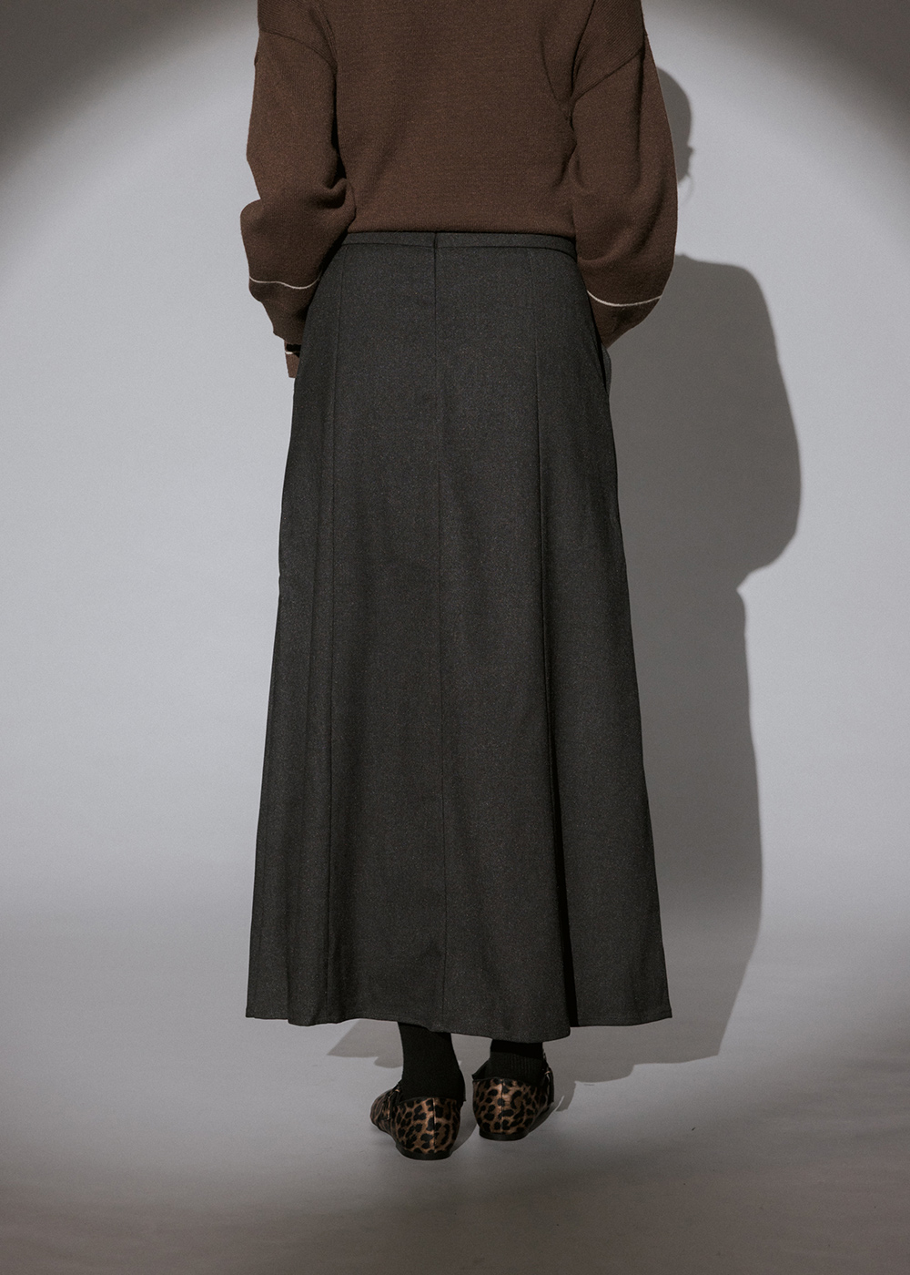 設計感修身百褶毛呢長裙