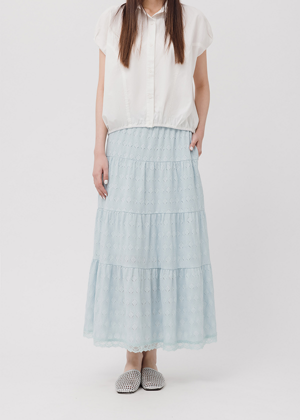 假日細緻蕾絲長裙