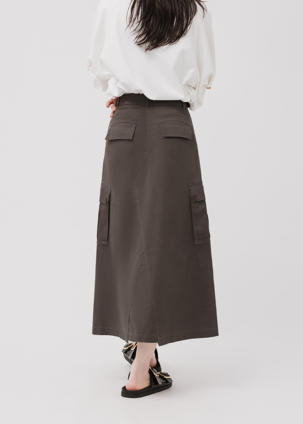 細緻剪裁工裝裙