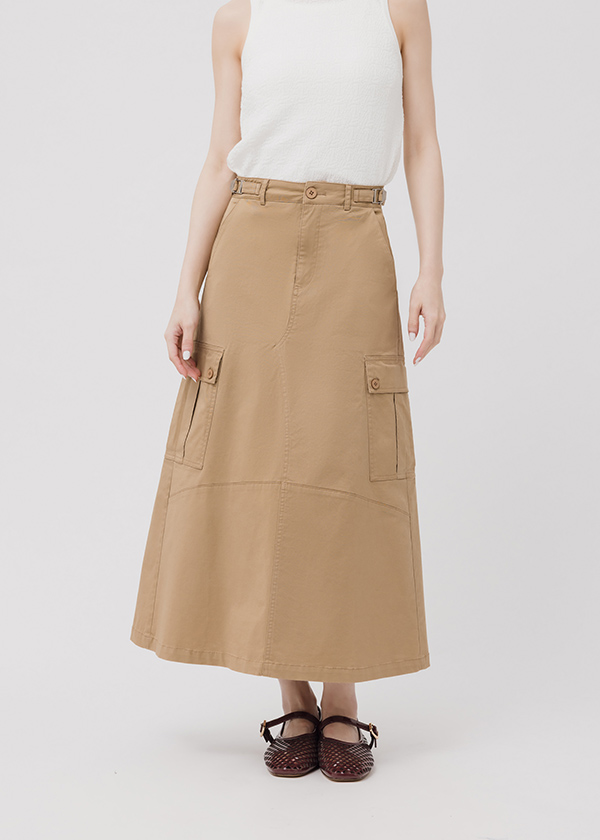 細緻剪裁工裝裙