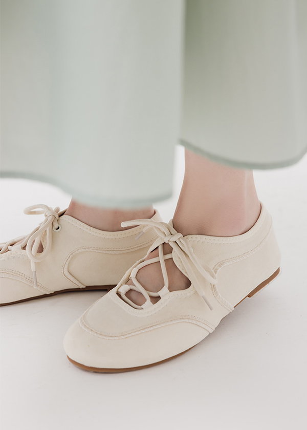 Q彈芭蕾舞綁帶造型休閒鞋