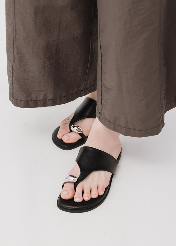 舒適簡約金屬指環夾腳拖鞋