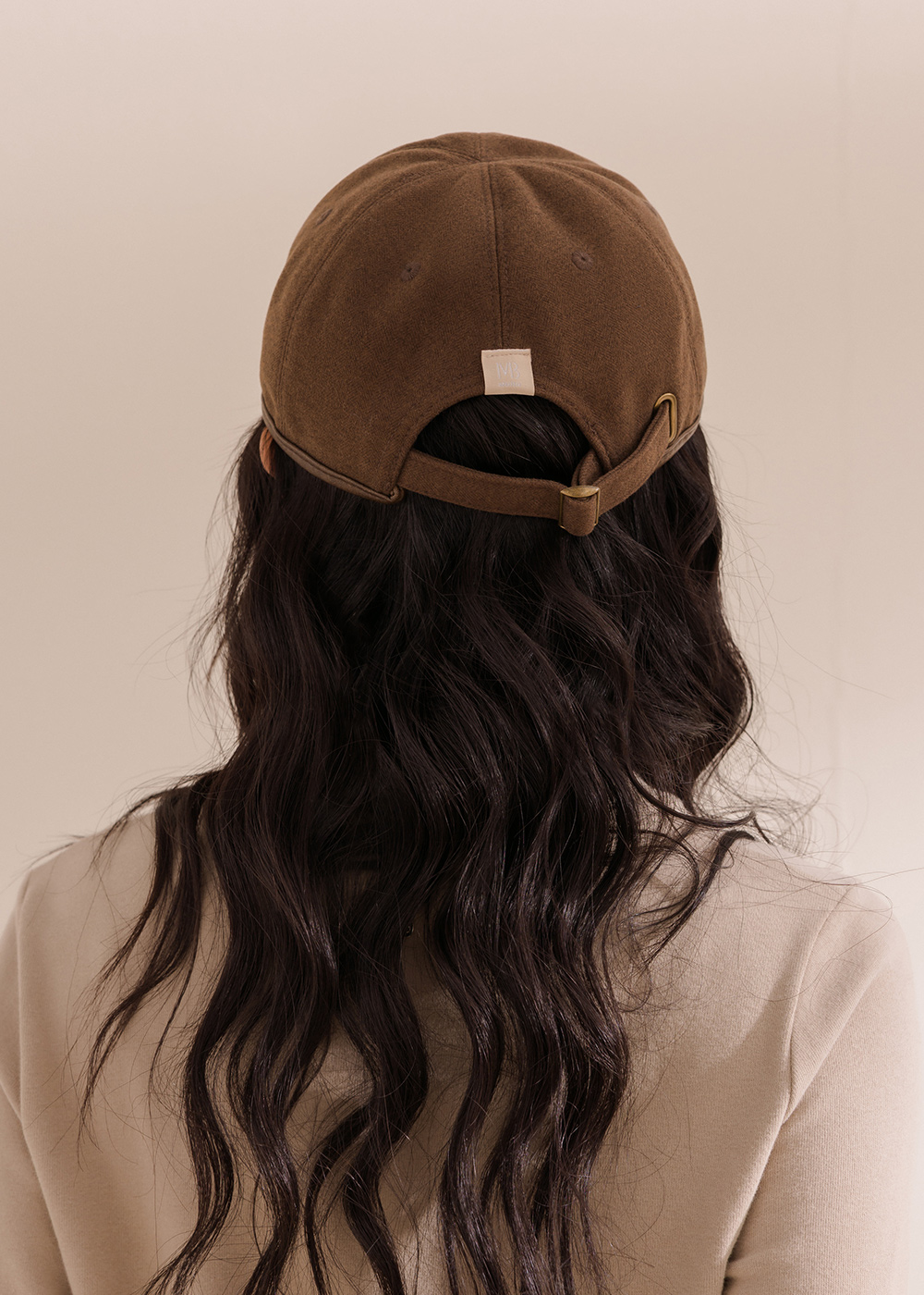 絨面皮革滾邊棒球帽