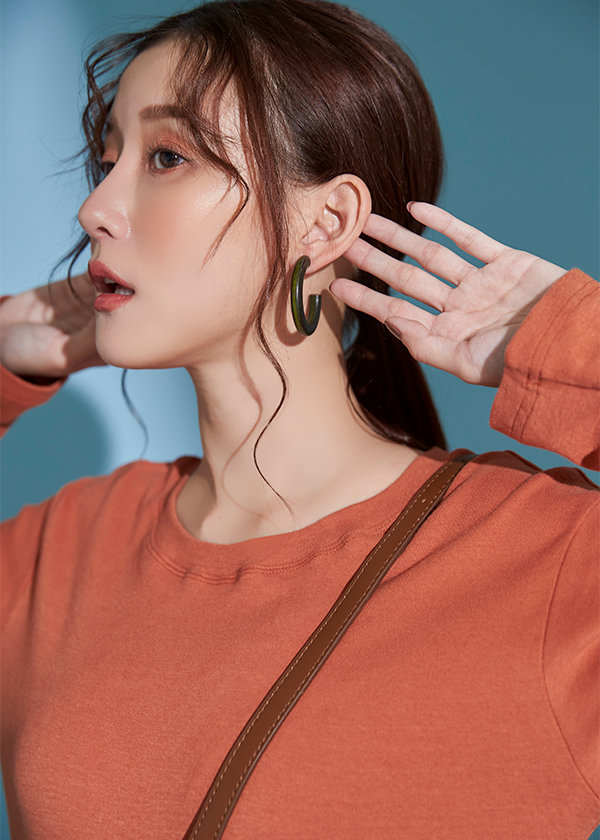 韓國側邊擦色設計木質耳環